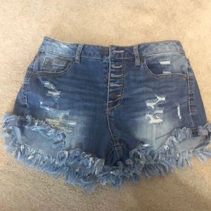 Refuge size 4 jean shorts